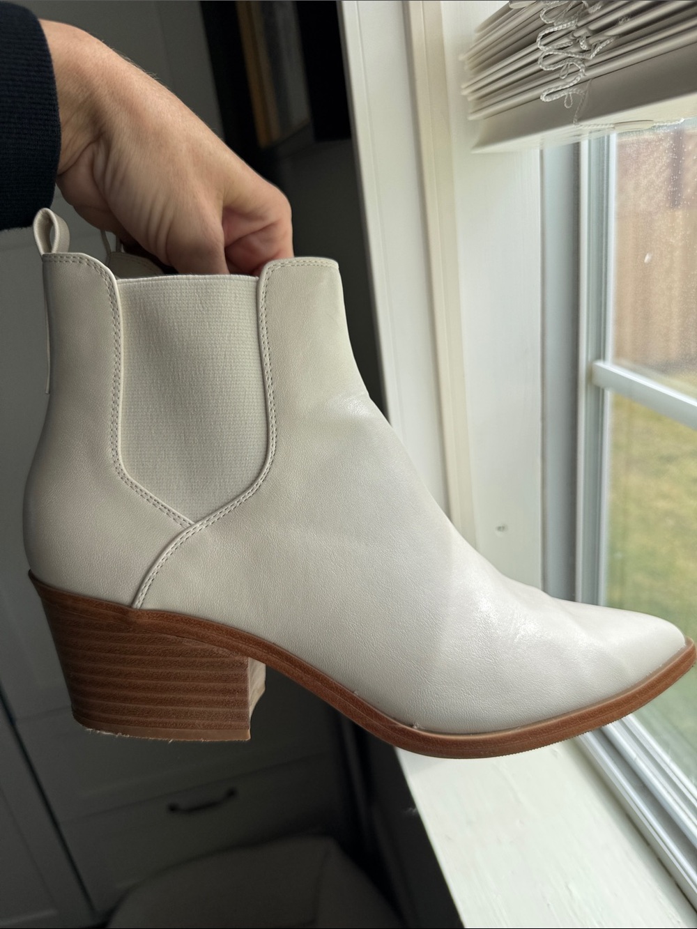 Universal Thread Kennedy Women's Cream Ankle Boots size 9 1/2. - Picture 2 of 11